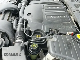 ✅ 2013 Jaguar XF V6 AWD • VIN: SAJWJ0EF1D8S81898 • Lot: 41951634. Wystawiony na IAAI z przebiegiem 113 697 mil. Bezpłatny archiwum sprzedaży aukcyjnych z USA i szczegółowy raport historii pojazdu na DreamBid. Zdjęcie 12.