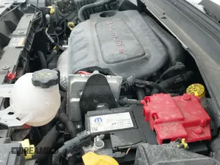 ✅ 2020 Jeep Renegade Sport • VIN: ZACNJBAB3LPL18107 • Lot: 41314027. Wystawiony na IAAI z przebiegiem 44 606 mil. Bezpłatny archiwum sprzedaży aukcyjnych z USA i szczegółowy raport historii pojazdu na DreamBid. Zdjęcie 19.