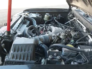 ✅ 2004 Nissan Frontier XE • VIN: 1N6ED27T04C420641 • Lot: 43541484. Listed on IAAI with 300,511 mi. Free auction sales archive from the USA and detailed vehicle history report at DreamBid. Image 20.