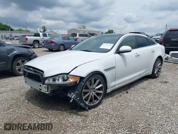 ✅ 2012 Jaguar XJ • VIN: SAJWA1CB8CLV29047 • Lot: 42434378. Wystawiony na IAAI z przebiegiem 102 605 mil. Bezpłatny archiwum sprzedaży aukcyjnych z USA i szczegółowy raport historii pojazdu na DreamBid. Zdjęcie 2.