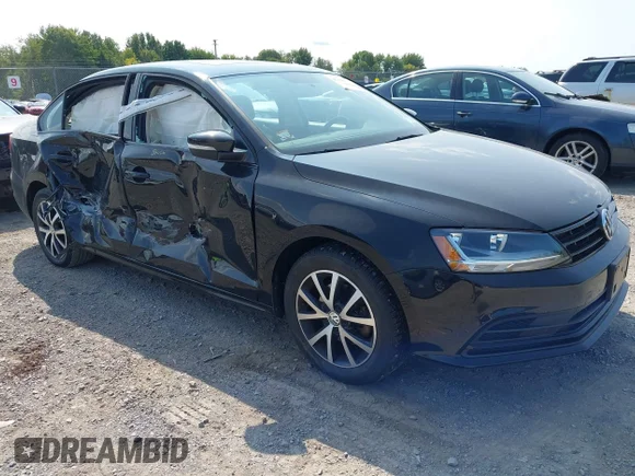 ✅ 2018 Volkswagen Jetta SE • VIN: 3VWDB7AJ3JM256639 • Лот: 43190771. Опубликован ранее на IAAI с пробегом 54 843 миль. Бесплатный доступ к архиву аукционных продаж из США и подробный отчёт об истории автомобиля на DreamBid. Изображение 1.