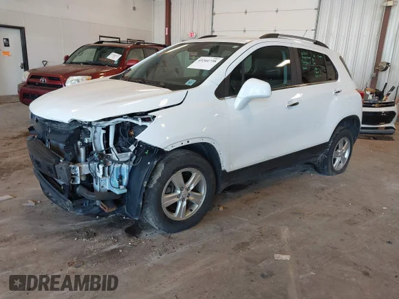 ✅ 2017 Chevrolet Trax LT • VIN: KL7CJPSB4HB220479 • Lot: 45301738. Wystawiony na IAAI z przebiegiem 124 980 mil. Bezpłatny archiwum sprzedaży aukcyjnych z USA i szczegółowy raport historii pojazdu na DreamBid. Zdjęcie 2.