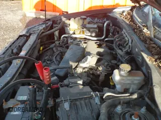 ✅ 2007 Ford Escape XLT • VIN: 1FMYU93177KA13421 • Lot: 43609258. Wystawiony na IAAI z przebiegiem 104 650 mil. Bezpłatny archiwum sprzedaży aukcyjnych z USA i szczegółowy raport historii pojazdu na DreamBid. Zdjęcie 14.