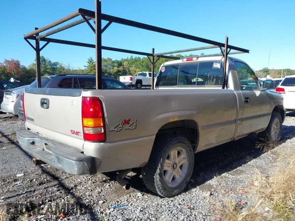 ✅ 2005 GMC Sierra 1500 Work Truck • VIN: 1GTEK14X55Z310998 • Lot: 43386938. Wystawiony na IAAI z przebiegiem Nie podano. Bezpłatny archiwum sprzedaży aukcyjnych z USA i szczegółowy raport historii pojazdu na DreamBid. Zdjęcie 4.
