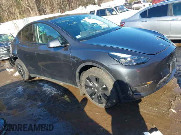 2025 Tesla Model Y Long Range