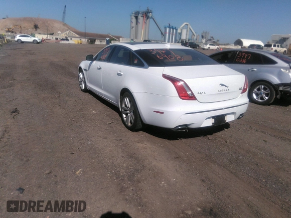 ✅ 2013 Jaguar XJ Portfolio • VIN: SAJWJ2GD9D8V46428 • Lot: 39476908. Wystawiony na IAAI z przebiegiem 121 344 mil. Bezpłatny archiwum sprzedaży aukcyjnych z USA i szczegółowy raport historii pojazdu na DreamBid. Zdjęcie 3.