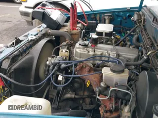 ✅ 1992 Mazda B-Series • VIN: JM2UF1135N0255860 • Lot: 41523346. Wystawiony na IAAI z przebiegiem 195 880 mil. Bezpłatny archiwum sprzedaży aukcyjnych z USA i szczegółowy raport historii pojazdu na DreamBid. Zdjęcie 13.