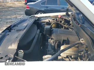 ✅ 2015 Chevrolet Silverado 2500HD LT • VIN: 1GC1CVEG5FF101541 • Lot: 41187622. Wystawiony na IAAI z przebiegiem 295 925 mil. Bezpłatny archiwum sprzedaży aukcyjnych z USA i szczegółowy raport historii pojazdu na DreamBid. Zdjęcie 19.