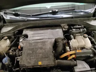 ✅ 2017 Hyundai Ioniq SEL • VIN: KMHC75LC5HU033510 • Lot: 84208254. Wystawiony na Copart z przebiegiem 168 854 mil. Bezpłatny archiwum sprzedaży aukcyjnych z USA i szczegółowy raport historii pojazdu na DreamBid. Zdjęcie 16.