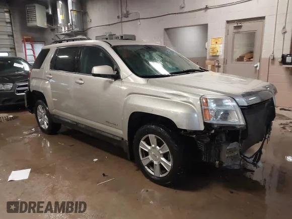 ✅ 2013 GMC Terrain SLE • VIN: 2GKFLSE34D6353004 • Lot: 43970643. Wystawiony na IAAI z przebiegiem 131 388 mil. Bezpłatny archiwum sprzedaży aukcyjnych z USA i szczegółowy raport historii pojazdu na DreamBid. Zdjęcie 1.