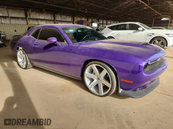 ✅ 2023 Dodge Challenger R/T • VIN: 2C3CDZBT3PH655325 • Lot: 47728486. Wystawiony na Copart z przebiegiem 23 397 mil. Bezpłatny archiwum sprzedaży aukcyjnych z USA i szczegółowy raport historii pojazdu na DreamBid. Zdjęcie 4.
