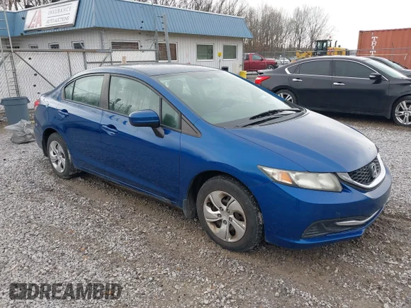 ✅ 2015 Honda Civic LX • VIN: 2HGFB2F52FH556934 • Лот: 44544159. Опубліковано раніше на IAAI з пробігом 161 574 миль. Безкоштовний доступ до архіву аукціонних продажів зі США та докладний звіт про історію автомобіля на DreamBid. Зображення 1.