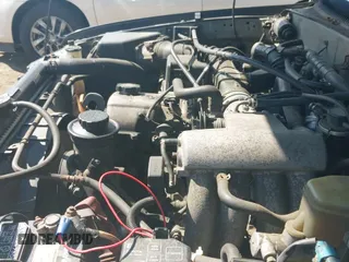 ✅ 2000 Toyota 4Runner • VIN: JT3GM84R6Y0063131 • Lot: 43060841. Wystawiony na IAAI z przebiegiem 304 119 mil. Bezpłatny archiwum sprzedaży aukcyjnych z USA i szczegółowy raport historii pojazdu na DreamBid. Zdjęcie 18.