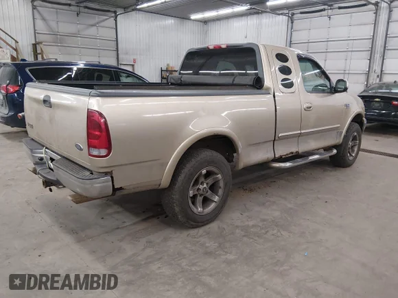 ✅ 2000 Ford F-150 XL • VIN: 2FTRX18L9YCA89112 • Lot: 44616358. Listed on IAAI with 139,687 mi. Free auction sales archive from the USA and detailed vehicle history report at DreamBid. Image 4.