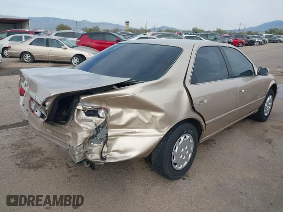 ✅ 1998 Toyota Camry LE • VIN: JT2BG22K0W0115441 • Lot: 44115771. Wystawiony na IAAI z przebiegiem 167 607 mil. Bezpłatny archiwum sprzedaży aukcyjnych z USA i szczegółowy raport historii pojazdu na DreamBid. Zdjęcie 4.