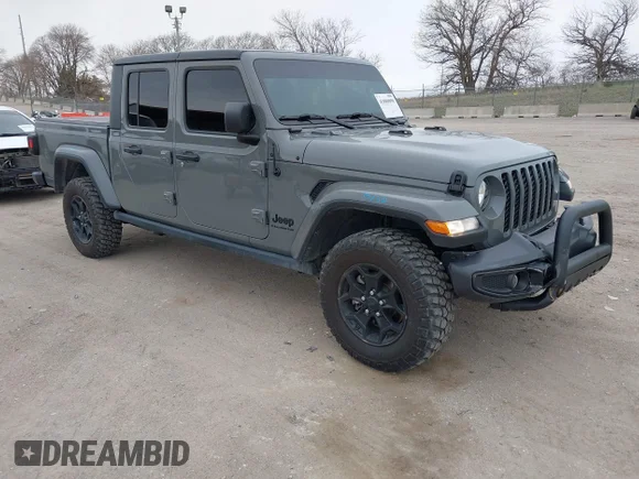 ✅ 2023 Jeep Gladiator Freedom • VIN: 1C6HJTAG4PL541064 • Lot: 41889898. Wystawiony na IAAI z przebiegiem 15 267 mil. Bezpłatny archiwum sprzedaży aukcyjnych z USA i szczegółowy raport historii pojazdu na DreamBid. Zdjęcie 1.