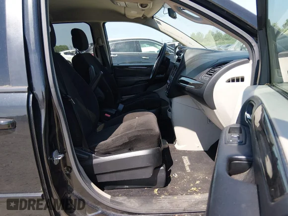 ✅ 2013 Dodge Grand Caravan SE • VIN: 2C4RDGBGXDR561686 • Lot: 45291599. Wystawiony na IAAI z przebiegiem 120 413 mil. Bezpłatny archiwum sprzedaży aukcyjnych z USA i szczegółowy raport historii pojazdu na DreamBid. Zdjęcie 5.