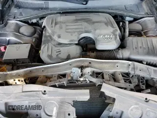 ✅ 2018 Chrysler 300 Touring • VIN: 2C3CCAAG8JH282024 • Lot: 91238875. Wystawiony na Copart z przebiegiem 66 924 mil. Bezpłatny archiwum sprzedaży aukcyjnych z USA i szczegółowy raport historii pojazdu na DreamBid. Zdjęcie 15.