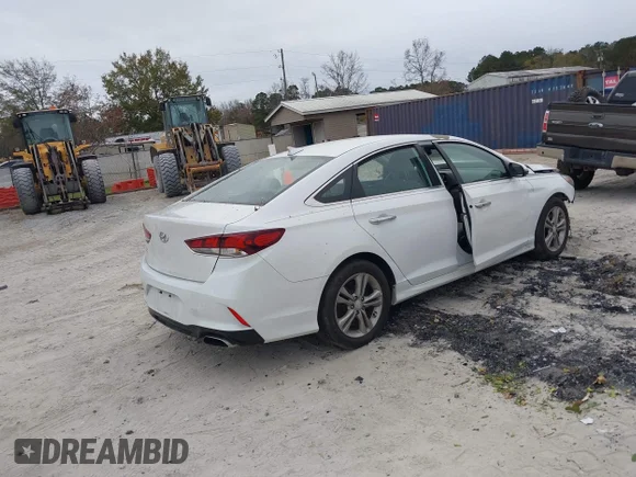 ✅ 2018 Hyundai Sonata Sport • VIN: 5NPE34AF9JH668262 • Lot: 43795041. Wystawiony na IAAI z przebiegiem 81 235 mil. Bezpłatny archiwum sprzedaży aukcyjnych z USA i szczegółowy raport historii pojazdu na DreamBid. Zdjęcie 4.
