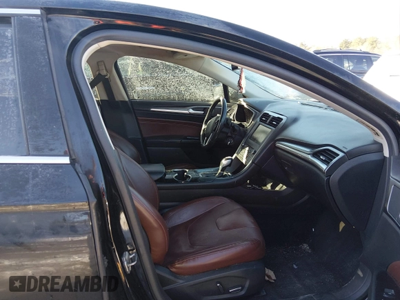 ✅ 2016 Ford Fusion SE • VIN: 3FA6P0T99GR220883 • Lot: 44290948. Wystawiony na IAAI z przebiegiem 346 283 mil. Bezpłatny archiwum sprzedaży aukcyjnych z USA i szczegółowy raport historii pojazdu na DreamBid. Zdjęcie 5.
