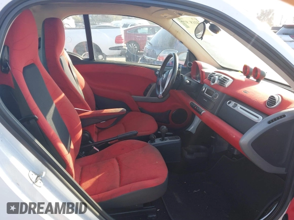 ✅ 2014 Smart fortwo Pure • VIN: WMEEJ3BA0EK757200 • Лот: 41681977. Опубликован ранее на IAAI с пробегом 99 245 миль. Бесплатный доступ к архиву аукционных продаж из США и подробный отчёт об истории автомобиля на DreamBid. Изображение 5.