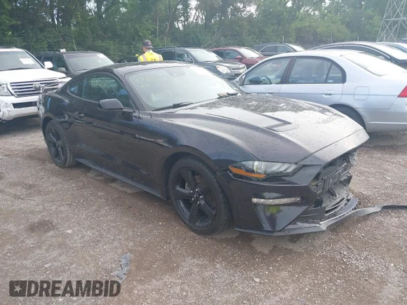 ✅ 2023 Ford Mustang EcoBoost Premium • VIN: 1FA6P8TH1P5113626 • Lot: 45352093. Wystawiony na IAAI z przebiegiem 80 731 mil. Bezpłatny archiwum sprzedaży aukcyjnych z USA i szczegółowy raport historii pojazdu na DreamBid. Zdjęcie 1.