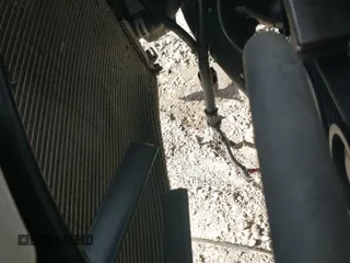 ✅ 2019 Genesis G80 3.8L • VIN: KMHGN4JE0KU292418 • Lot: 41741190. Wystawiony na IAAI z przebiegiem 46 328 mil. Bezpłatny archiwum sprzedaży aukcyjnych z USA i szczegółowy raport historii pojazdu na DreamBid. Zdjęcie 19.