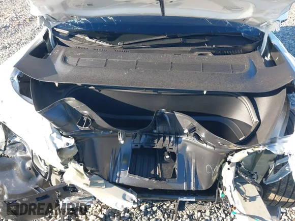 ✅ 2026 Tesla Model Y Long Range Launch Series • VIN: 7SAYGDEE5TA441994 • Лот: 44443934. Опубліковано раніше на IAAI з пробігом 29 553 миль. Безкоштовний доступ до архіву аукціонних продажів зі США та докладний звіт про історію автомобіля на DreamBid. Зображення 10.