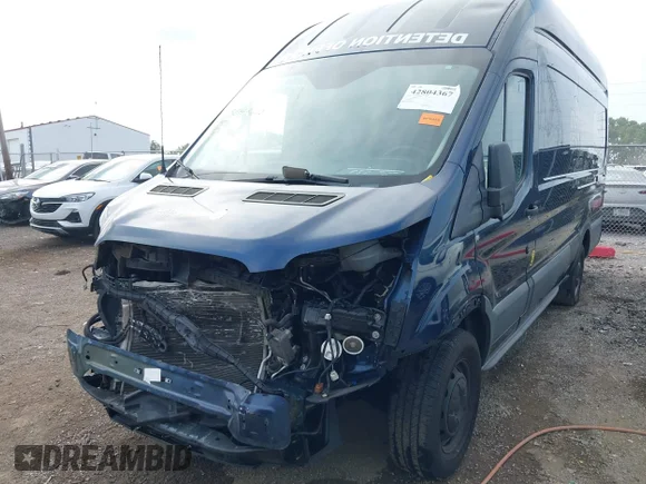 ✅ 2015 Ford Transit Cargo • VIN: 1FTNR3XM4FKA12798 • Lot: 42804367. Wystawiony na IAAI z przebiegiem 134 909 mil. Bezpłatny archiwum sprzedaży aukcyjnych z USA i szczegółowy raport historii pojazdu na DreamBid. Zdjęcie 6.