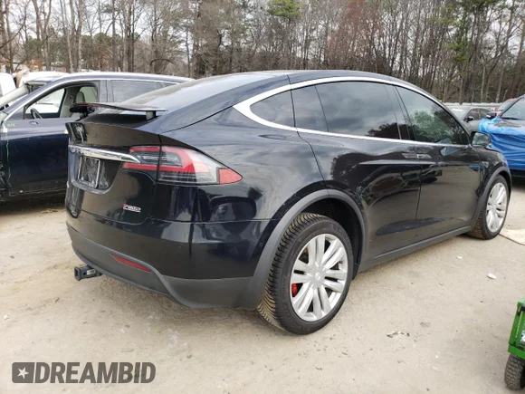 ✅ 2016 Tesla Model X P90D • VIN: 5YJXCAE40GF000955 • Лот: 40615193. Опубліковано раніше на Copart з пробігом 93 029 миль. Безкоштовний доступ до архіву аукціонних продажів зі США та докладний звіт про історію автомобіля на DreamBid. Зображення 3.