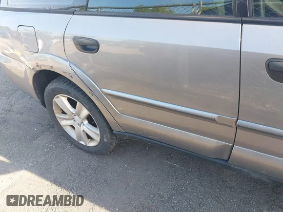 ✅ 2008 Subaru Outback • VIN: 4S4BP60C687363547 • Lot: 45270010. Listed on IAAI with 198,418 mi. Free auction sales archive from the USA and detailed vehicle history report at DreamBid. Image 6.