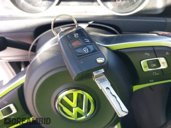 ✅ 2016 Volkswagen Golf GTI SE • VIN: 3VW5T7AU5GM036066 • Lot: 42523669. Wystawiony na IAAI z przebiegiem 106 803 mil. Bezpłatny archiwum sprzedaży aukcyjnych z USA i szczegółowy raport historii pojazdu na DreamBid. Zdjęcie 11.