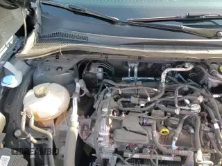 ✅ 2022 Ford Escape SE • VIN: 1FMCU9G60NUB47561 • Lot: 55983425. Listed on Copart with 48,671 mi. Free auction sales archive from the USA and detailed vehicle history report at DreamBid. Image 16.