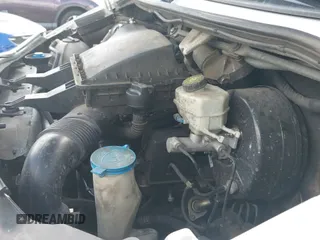 ✅ 2016 Mercedes-Benz Sprinter Cargo • VIN: WD3PE8DD2GP359941 • Lot: 43688298. Wystawiony na IAAI z przebiegiem 348 937 mil. Bezpłatny archiwum sprzedaży aukcyjnych z USA i szczegółowy raport historii pojazdu na DreamBid. Zdjęcie 19.