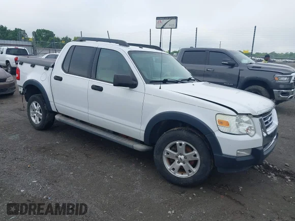 ✅ 2007 Ford Explorer Sport Trac XLT • VIN: 1FMEU31K17UA30215 • Lot: 42220931. Wystawiony na IAAI z przebiegiem 151 424 mil. Bezpłatny archiwum sprzedaży aukcyjnych z USA i szczegółowy raport historii pojazdu na DreamBid. Zdjęcie 1.