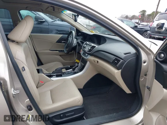 ✅ 2015 Honda Accord EX-L • VIN: 1HGCR6F57FA001224 • Lot: 44523594. Wystawiony na IAAI z przebiegiem 131 488 mil. Bezpłatny archiwum sprzedaży aukcyjnych z USA i szczegółowy raport historii pojazdu na DreamBid. Zdjęcie 5.