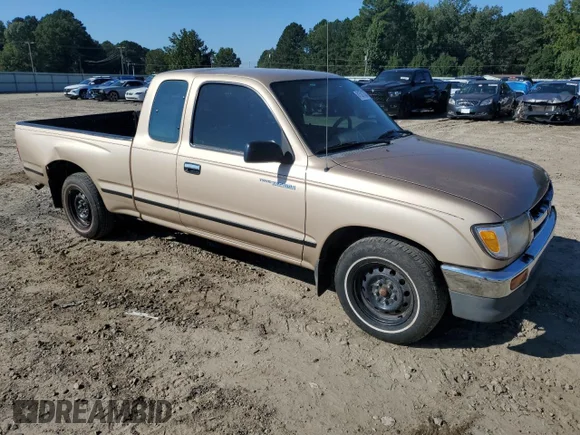 ✅ 1997 Toyota Tacoma • VIN: 4TAVL52NXVZ305250 • Lot: 81581705. Wystawiony na Copart z przebiegiem 208 969 mil. Bezpłatny archiwum sprzedaży aukcyjnych z USA i szczegółowy raport historii pojazdu na DreamBid. Zdjęcie 4.