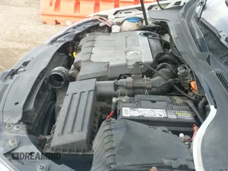 ✅ 2014 Volkswagen Jetta TDI w/Sunroof • VIN: 3VWPL7AJ9EM619106 • Lot: 43682375. Wystawiony na IAAI z przebiegiem 86 611 mil. Bezpłatny archiwum sprzedaży aukcyjnych z USA i szczegółowy raport historii pojazdu na DreamBid. Zdjęcie 13.