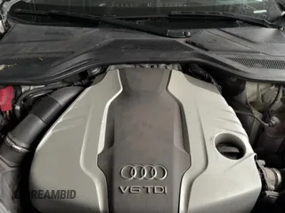 ✅ 2014 Audi A8 3.0L TDI • VIN: WAURMAFD2EN003811 • Lot: 61867575. Wystawiony na Copart z przebiegiem 120 705 mil. Bezpłatny archiwum sprzedaży aukcyjnych z USA i szczegółowy raport historii pojazdu na DreamBid. Zdjęcie 11.