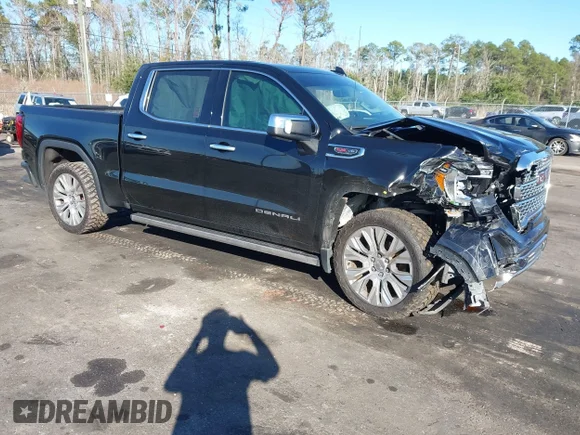 ✅ 2021 GMC Sierra 1500 Denali • VIN: 1GTU9FEL1MZ187506 • Lot: 44218174. Wystawiony na IAAI z przebiegiem 47 353 mil. Bezpłatny archiwum sprzedaży aukcyjnych z USA i szczegółowy raport historii pojazdu na DreamBid. Zdjęcie 1.