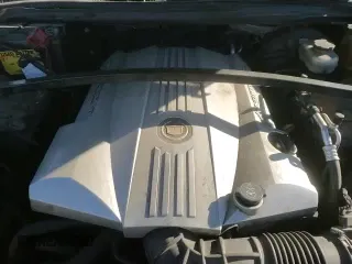 ✅ 2008 Cadillac SRX AWD • VIN: 1GYEE53A980130826 • Лот: 86025624. Опубликован ранее на Copart с пробегом 185 861 миль. Бесплатный доступ к архиву аукционных продаж из США и подробный отчёт об истории автомобиля на DreamBid. Изображение 14.