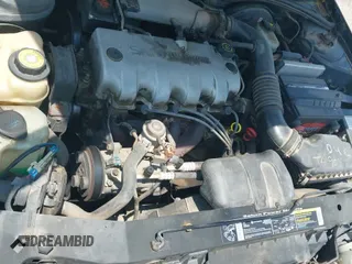 ✅ 2000 Saturn SL • VIN: 1G8ZH5280YZ180615 • Lot: 42491523. Wystawiony na IAAI z przebiegiem 157 550 mil. Bezpłatny archiwum sprzedaży aukcyjnych z USA i szczegółowy raport historii pojazdu na DreamBid. Zdjęcie 12.