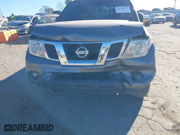✅ 2019 Nissan Frontier SV • VIN: 1N6AD0ER1KN779623 • Lot: 43921271. Wystawiony na IAAI z przebiegiem 65 734 mil. Bezpłatny archiwum sprzedaży aukcyjnych z USA i szczegółowy raport historii pojazdu na DreamBid. Zdjęcie 6.