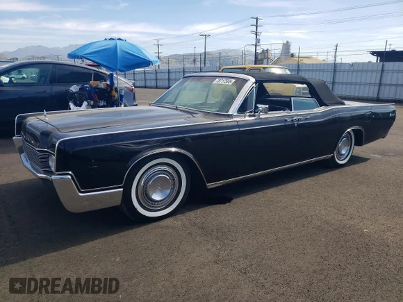 ✅ 1967 LINCOLN CONTINENTL CONTINENTAL • VIN: 7Y86G806955 • Lot: 78717565. Wystawiony na Copart z przebiegiem 77 477 mil. Bezpłatny archiwum sprzedaży aukcyjnych z USA i szczegółowy raport historii pojazdu na DreamBid. Zdjęcie 1.