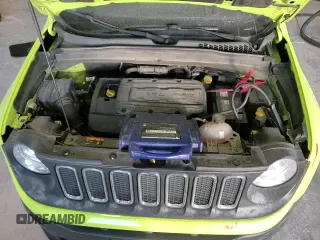 ✅ 2017 Jeep Renegade Sport • VIN: ZACCJAAH3HPF17755 • Lot: 86805195. Wystawiony na Copart z przebiegiem 90 412 mil. Bezpłatny archiwum sprzedaży aukcyjnych z USA i szczegółowy raport historii pojazdu na DreamBid. Zdjęcie 14.