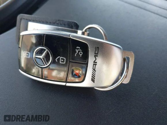 ✅ 2019 Mercedes-Benz AMG GT 63 S • VIN: WDD7X8KB5KA001297 • Лот: 41908667. Опубліковано раніше на IAAI з пробігом 53 106 миль. Безкоштовний доступ до архіву аукціонних продажів зі США та докладний звіт про історію автомобіля на DreamBid. Зображення 11.