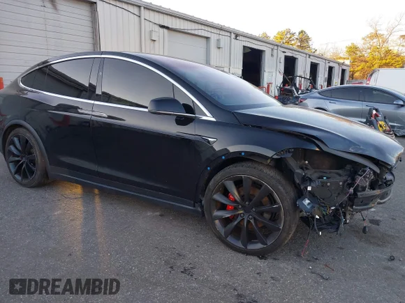 ✅ 2020 Tesla Model X Performance • VIN: 5YJXCAE43LF233836 • Lot: 41067464. Listed on IAAI with 69,231 mi. Free auction sales archive from the USA and detailed vehicle history report at DreamBid. Image 1.