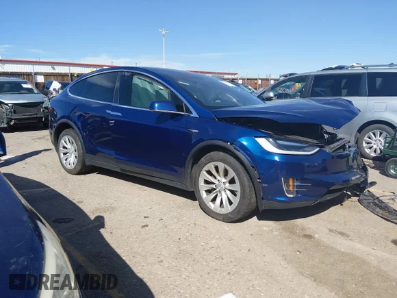 ✅ 2017 Tesla Model X 90D • VIN: 5YJXCBE26HF048269 • Лот: 45090561. Опубліковано раніше на IAAI з пробігом 51 230 миль. Безкоштовний доступ до архіву аукціонних продажів зі США та докладний звіт про історію автомобіля на DreamBid. Зображення 1.