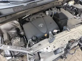 ✅ 2018 Toyota Highlander LE • VIN: 5TDBZRFH5JS902075 • Lot: 91437165. Listed on Copart with 91,325 mi. Free auction sales archive from the USA and detailed vehicle history report at DreamBid. Image 14.