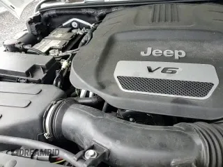 ✅ 2018 Jeep Wrangler Unlimited Rubicon Recon • VIN: 1C4BJWFG2JL873942 • Lot: 58026995. Wystawiony na Copart z przebiegiem 98 542 mil. Bezpłatny archiwum sprzedaży aukcyjnych z USA i szczegółowy raport historii pojazdu na DreamBid. Zdjęcie 14.